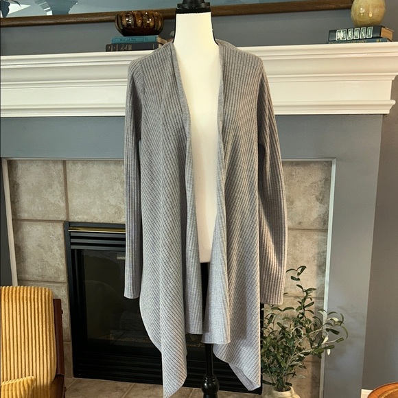 Athleta Sweaters - Athleta Heather Gray Ribbed Cardigan high low cascading sz large merino wool EUC